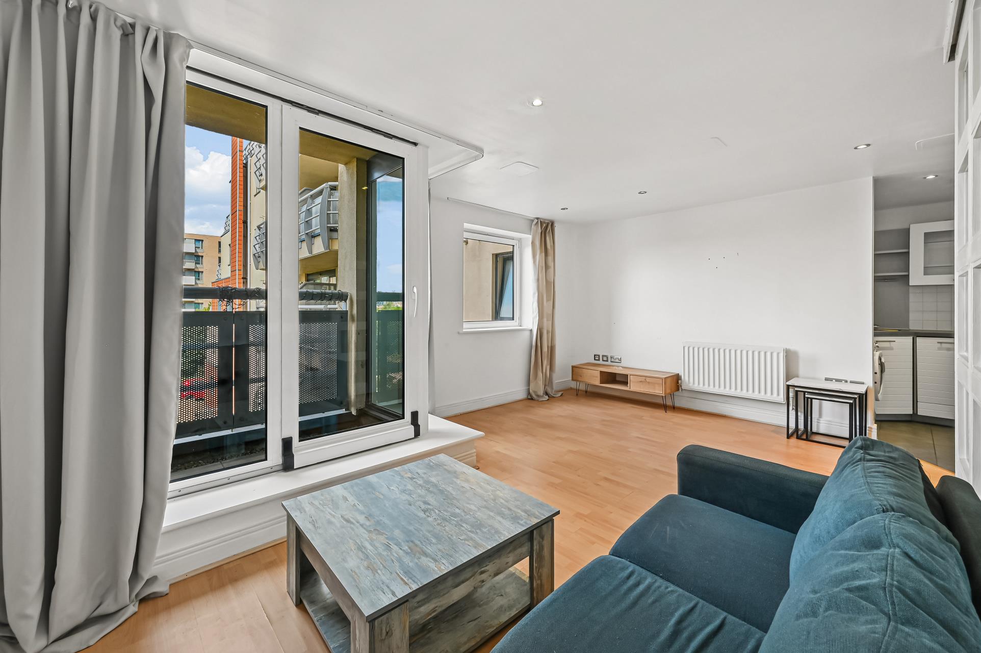 Flat Booth Road in Greater London