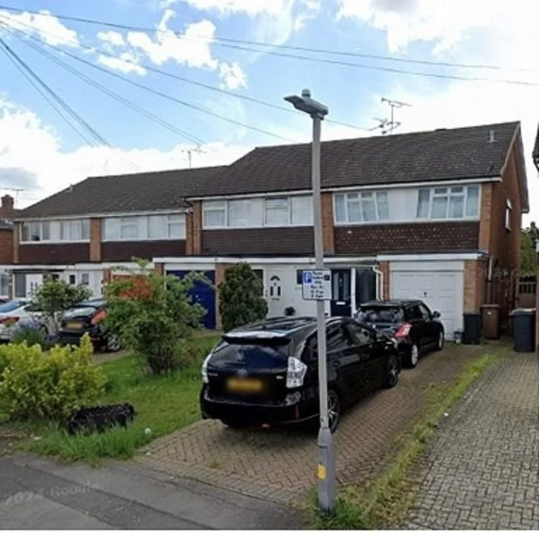 House Chestnut Walk in Chelmsford