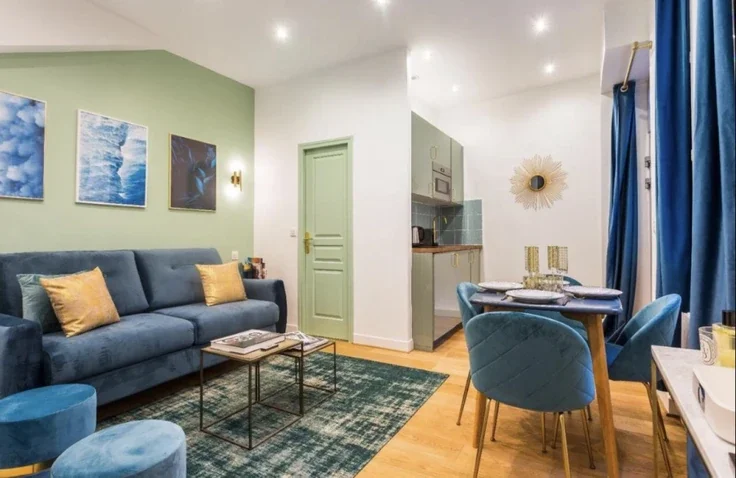 Flat Rue de la Réunion in Paris