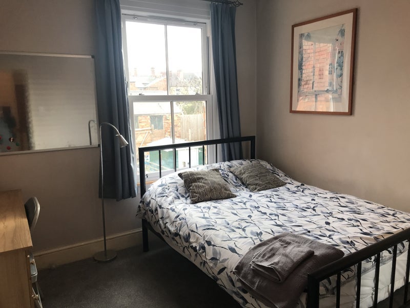 Room Claremont Road in Rugby