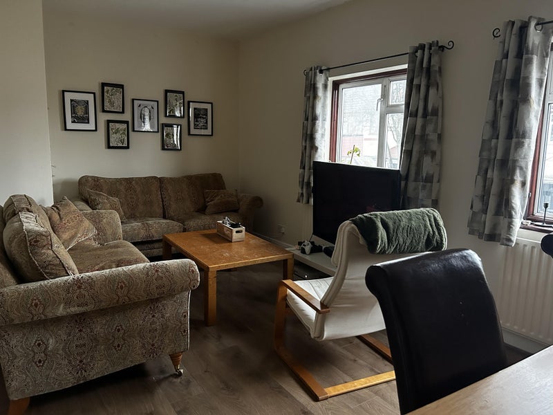 Room Long Lane in Greater London