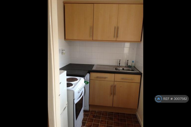 Flat Sunny Bank in Wakefield