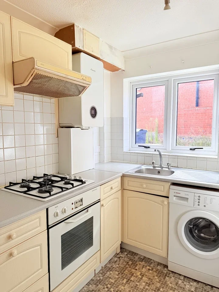 House Smewin Court in High Wycombe