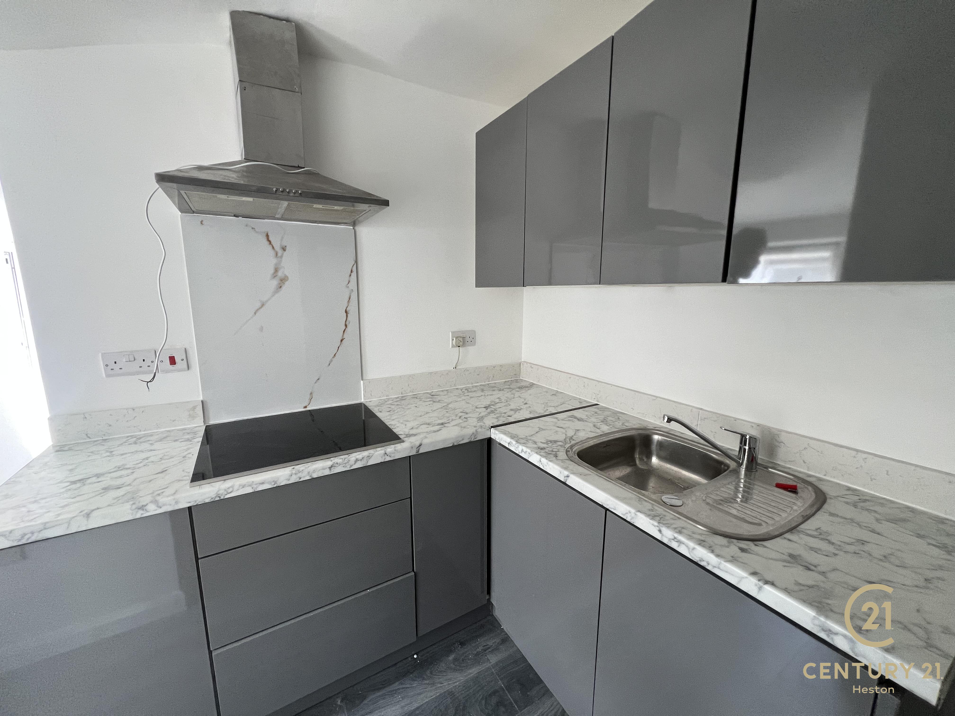 Flat Dudley Road in Greater London
