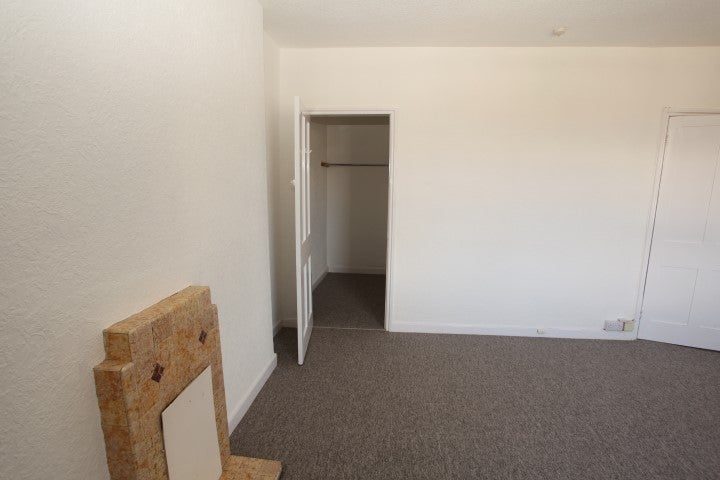 Flat Southfield Road in Bristol