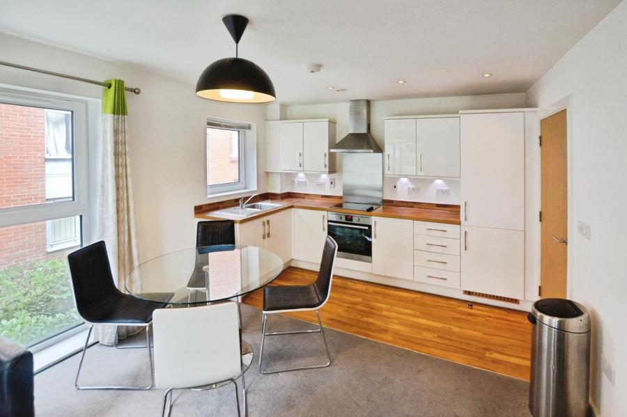Flat Charrington Place in St Albans