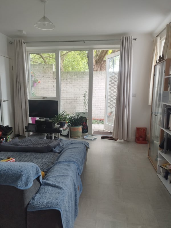 Room Lea Bridge Road in Greater London