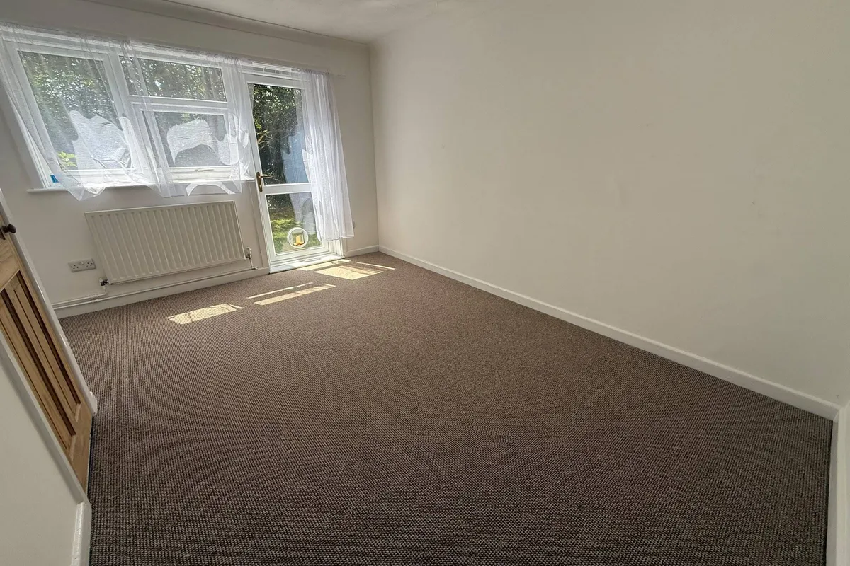 Flat Elson Lane in Gosport
