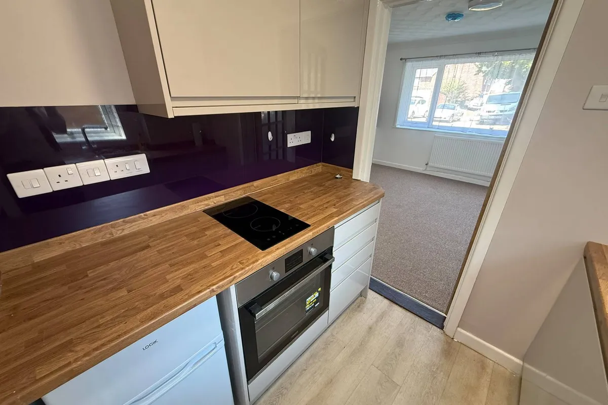 Flat Elson Lane in Gosport