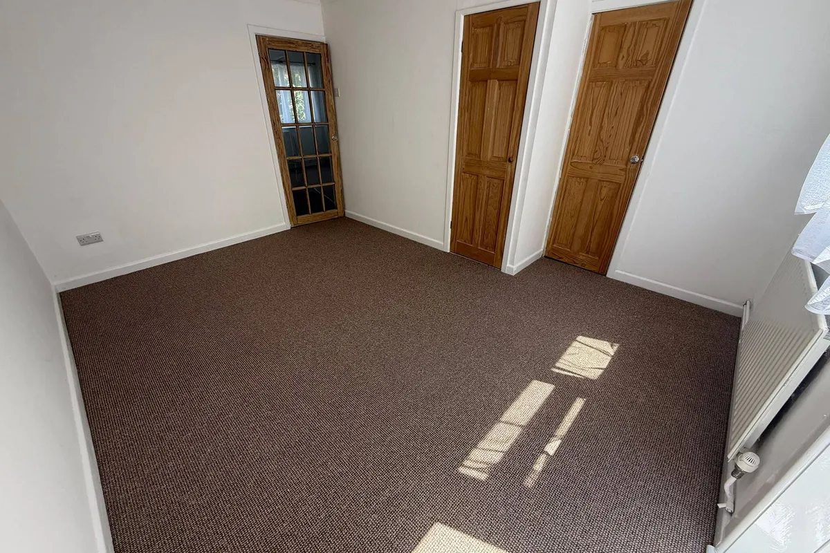 Flat Elson Lane in Gosport