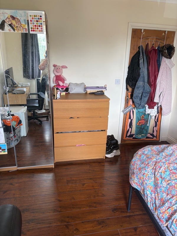 Flat Castelnau in Greater London
