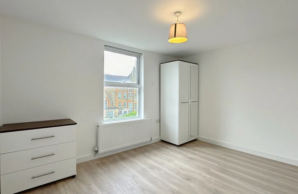 Room Fransfield Grove in Greater London