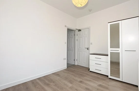 Room Fransfield Grove in Greater London