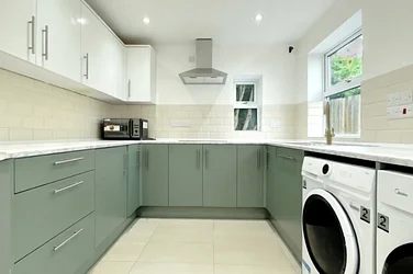 Room Fransfield Grove in Greater London