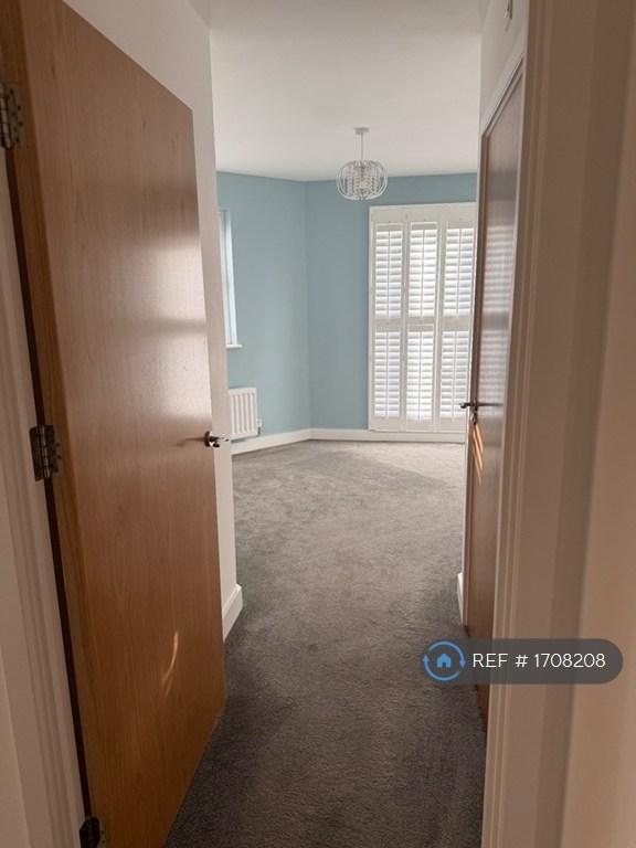 Flat Keen Avenue in East Hertfordshire