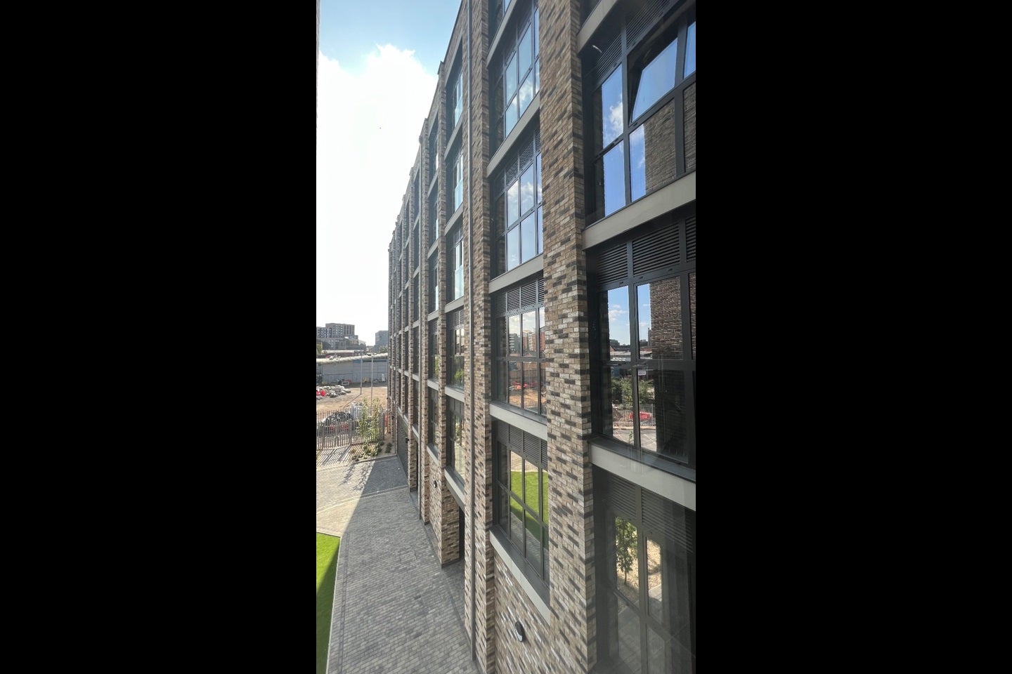 Flat Bowmars Lane in Leicester