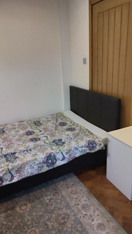 Flat Leighlands in Crawley