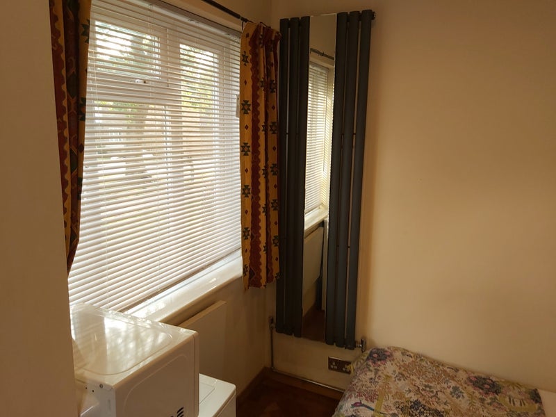Flat Leighlands in Crawley