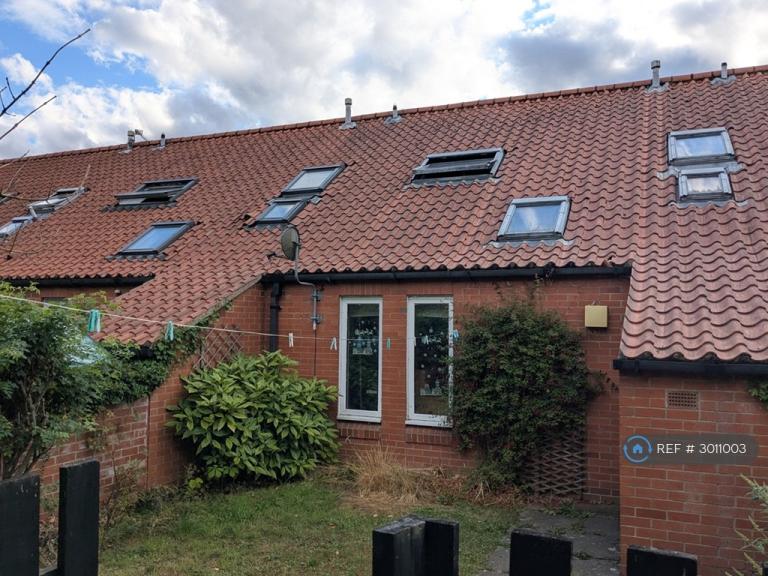 House Holmefield Lane in Heslington