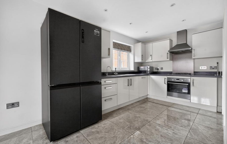 House Sir Bevys Close in Cumnor