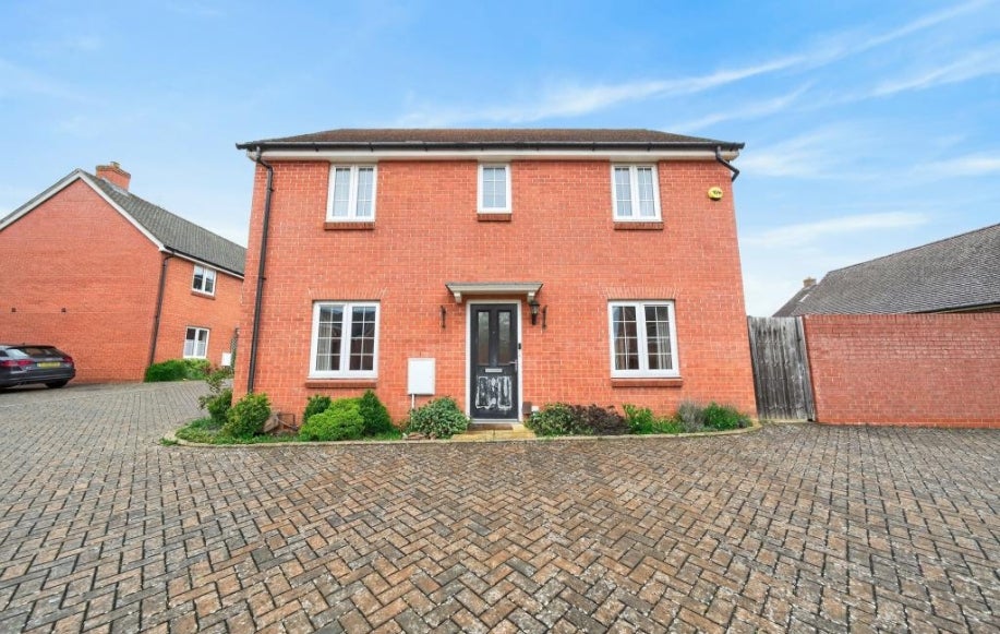 House Sir Bevys Close in Cumnor