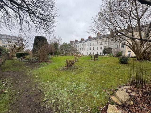 Flat Richmond Terrace in Bristol