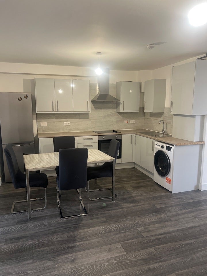 Flat Oxlow Lane in Greater London