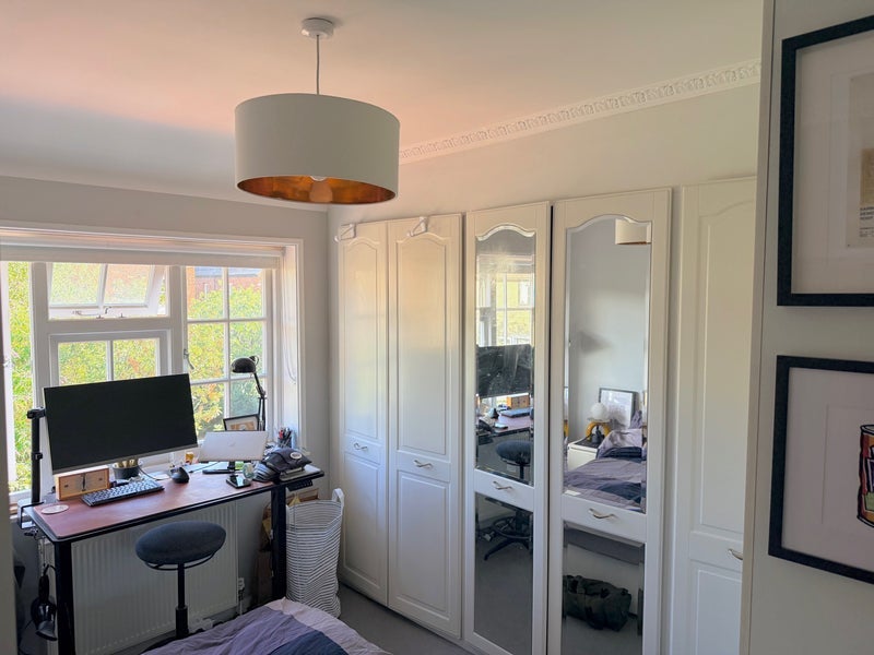 Room Sawley Road in Greater London