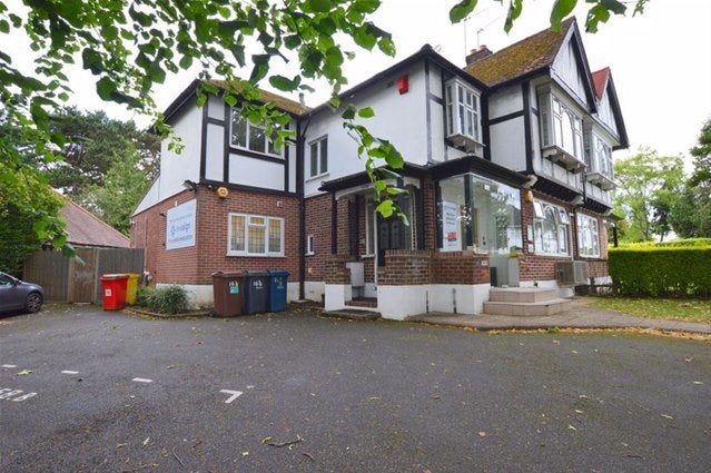 Flat Uxbridge Road in Greater London