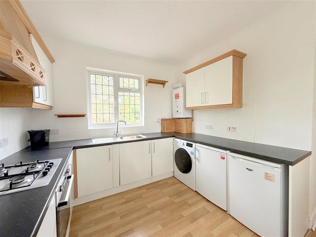 Flat Uxbridge Road in Greater London