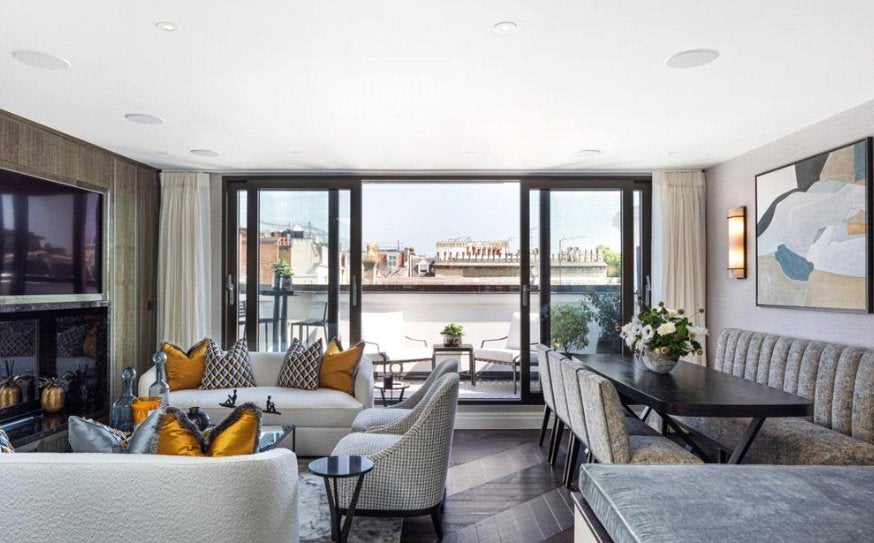 Flat Prince of Wales Terrace in Greater London