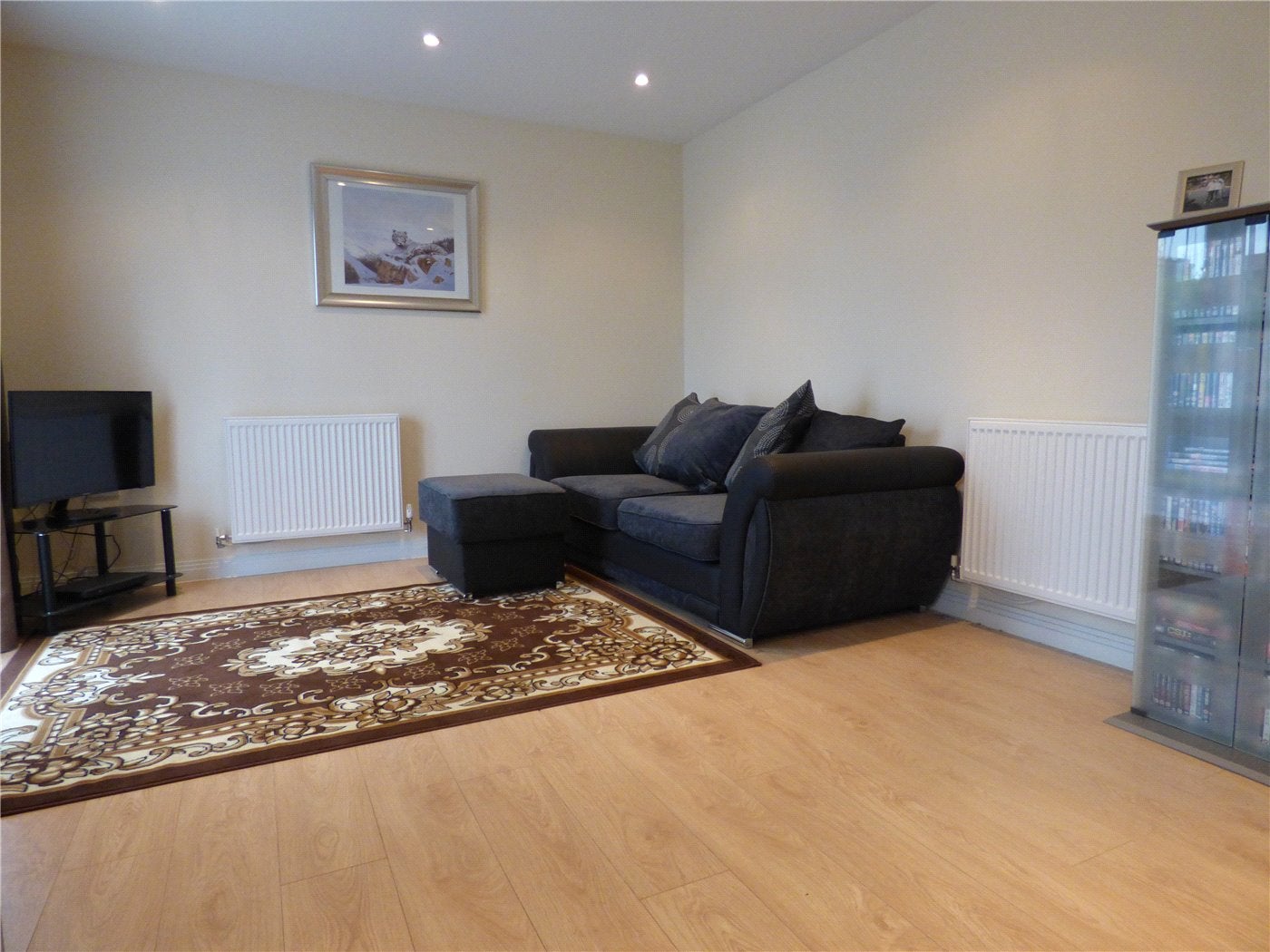 Flat Littleton Road in Borough of Spelthorne