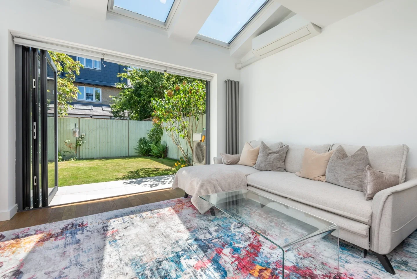 House Magellan Place in Greater London
