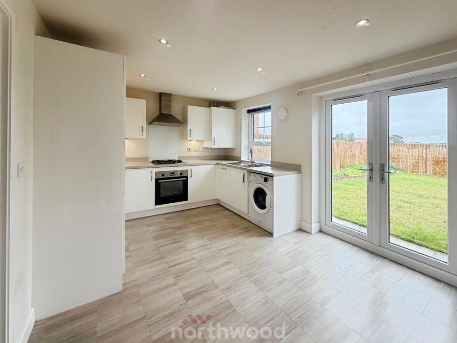 House Farmhouse Drive in Doncaster