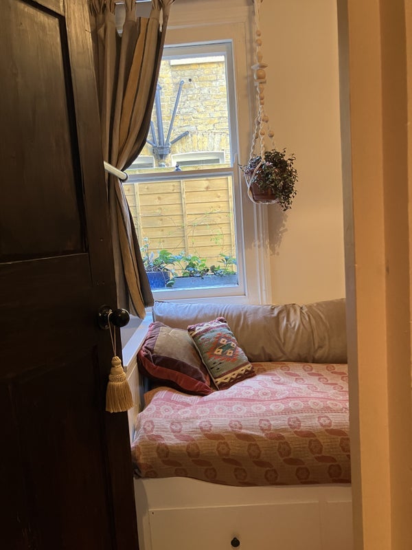 Room Medusa Road in Greater London