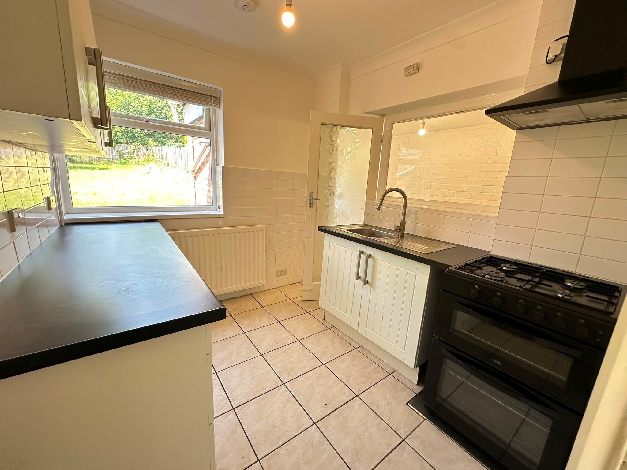 Flat Aldersley Road in Wolverhampton