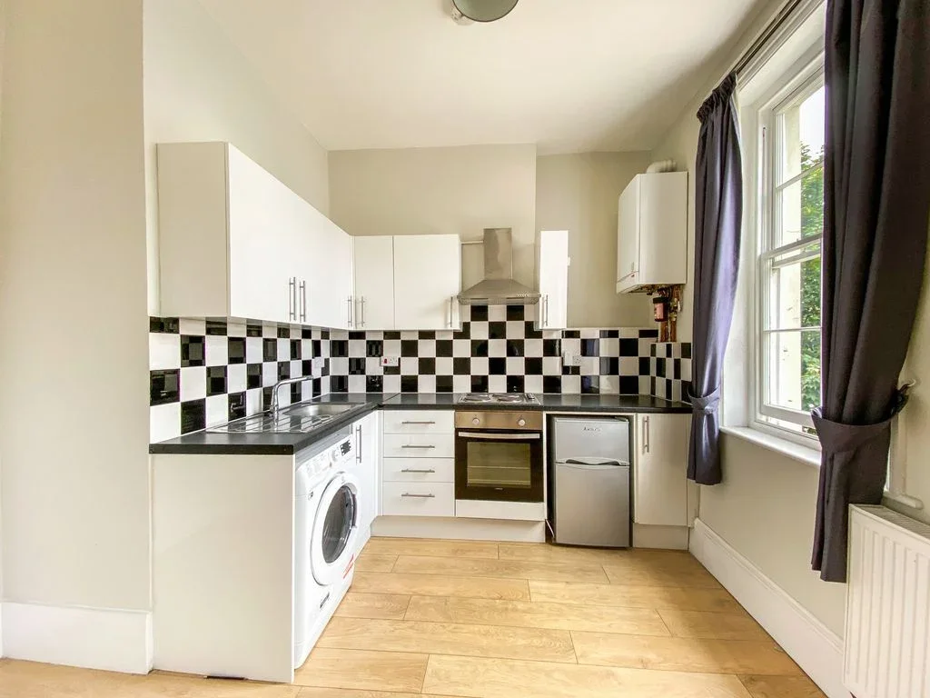 Flat Caledonian Road in Greater London