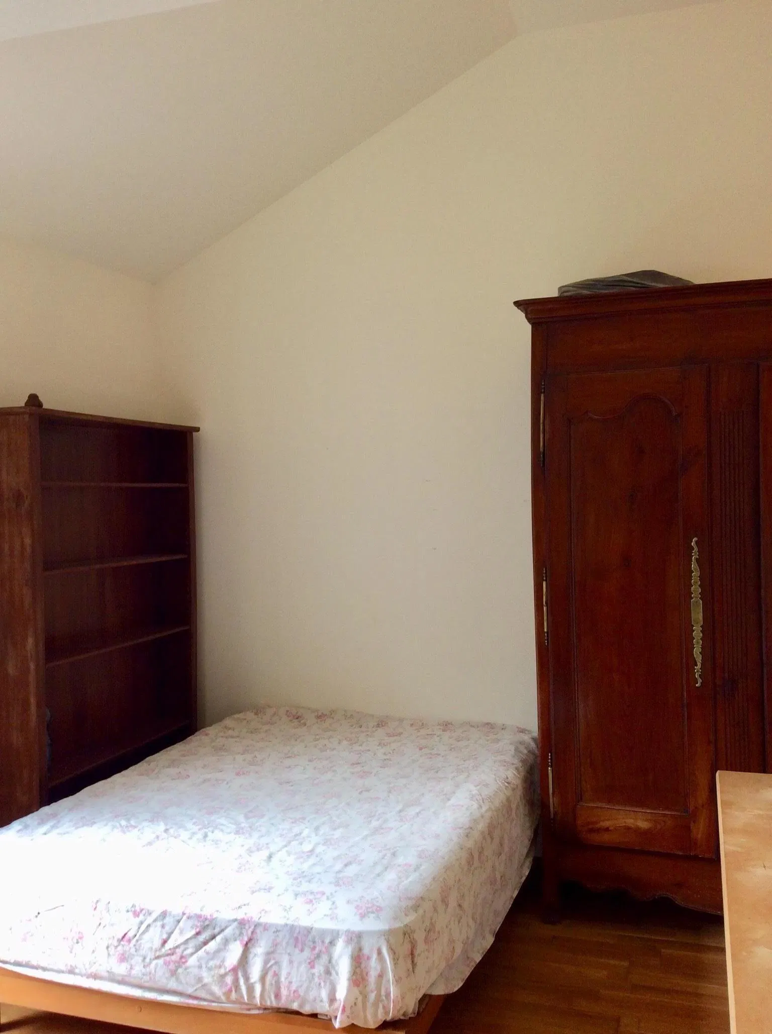 Room Route du Pré Vert in Le Chesnay-Rocquencourt