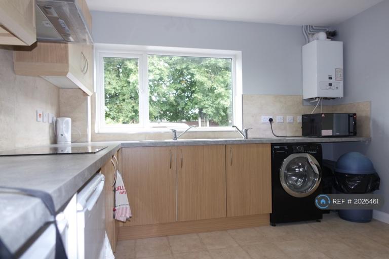 Room Eardley Court in Crewe