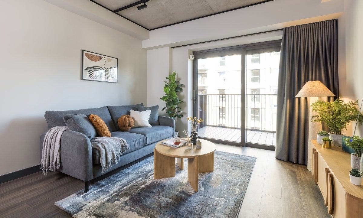 Flat Marshalls Walk in Greater London