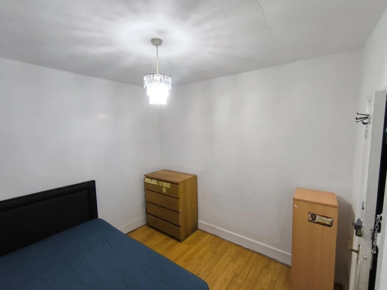 Room Stevenage Road in Greater London