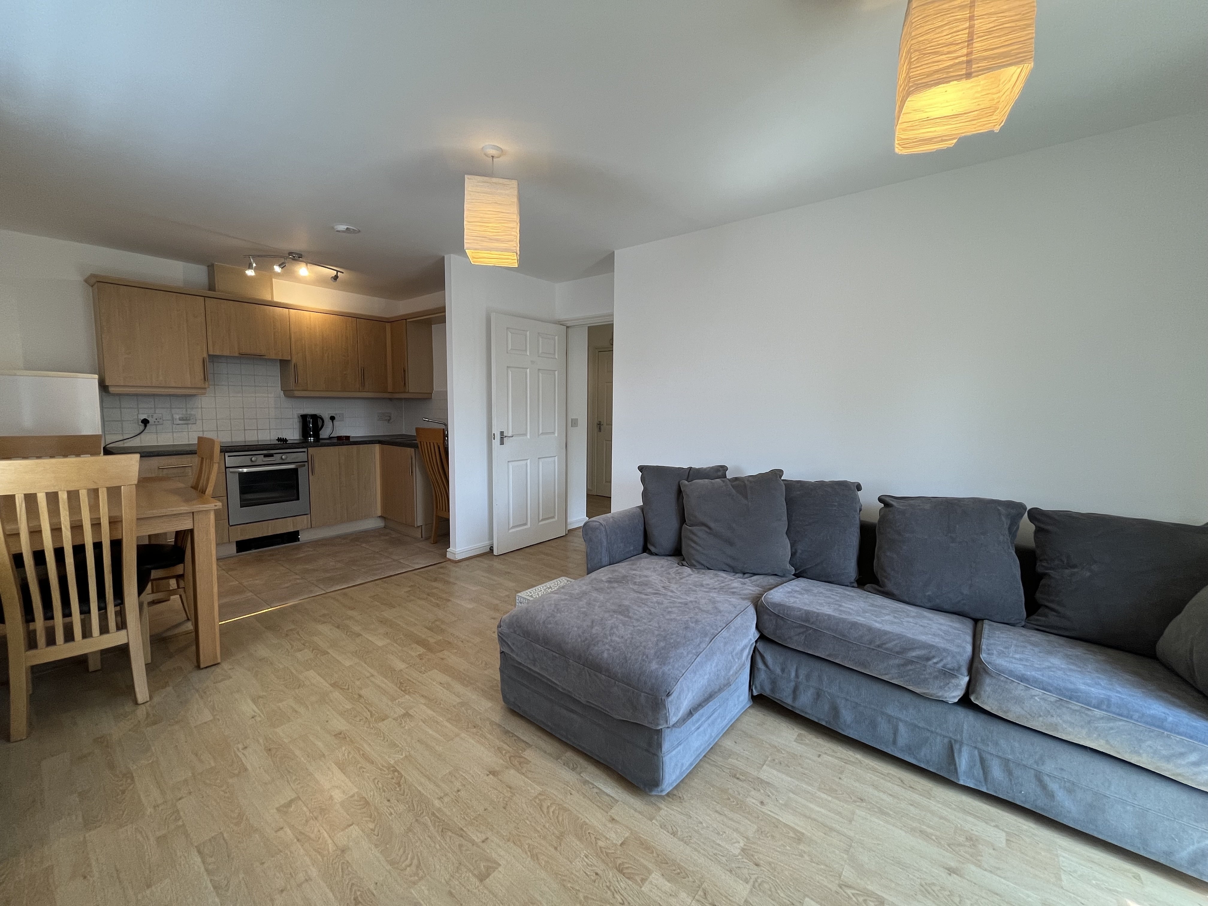 Flat Newbury Close in Corby