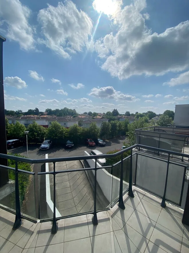 Flat Rue Lucie Aubrac in Eysines