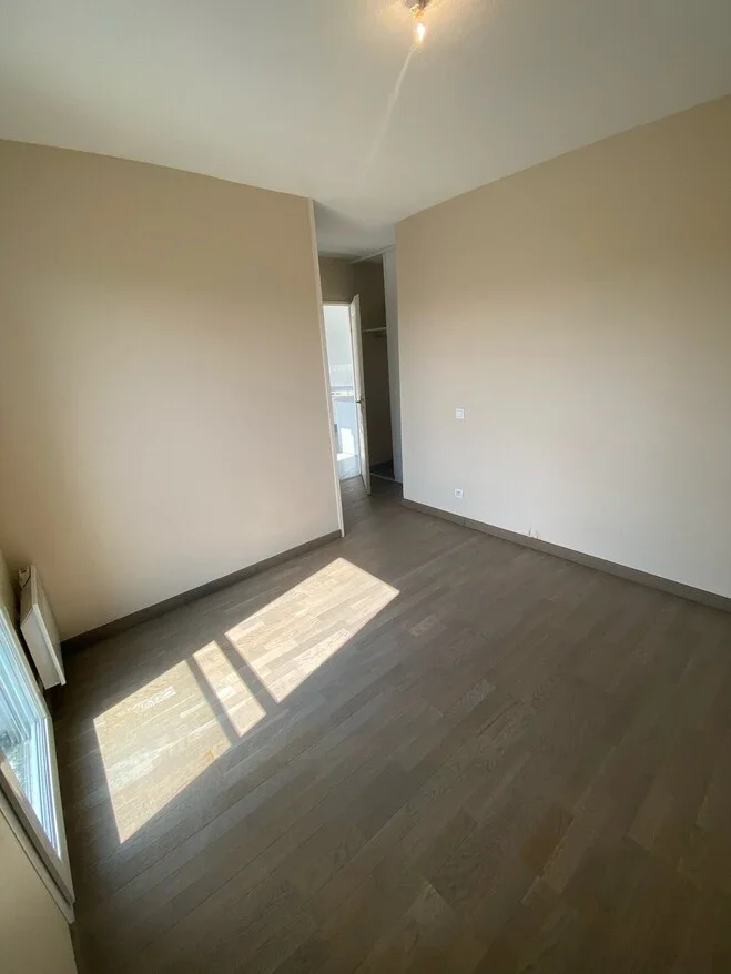 Flat Rue Lucie Aubrac in Eysines