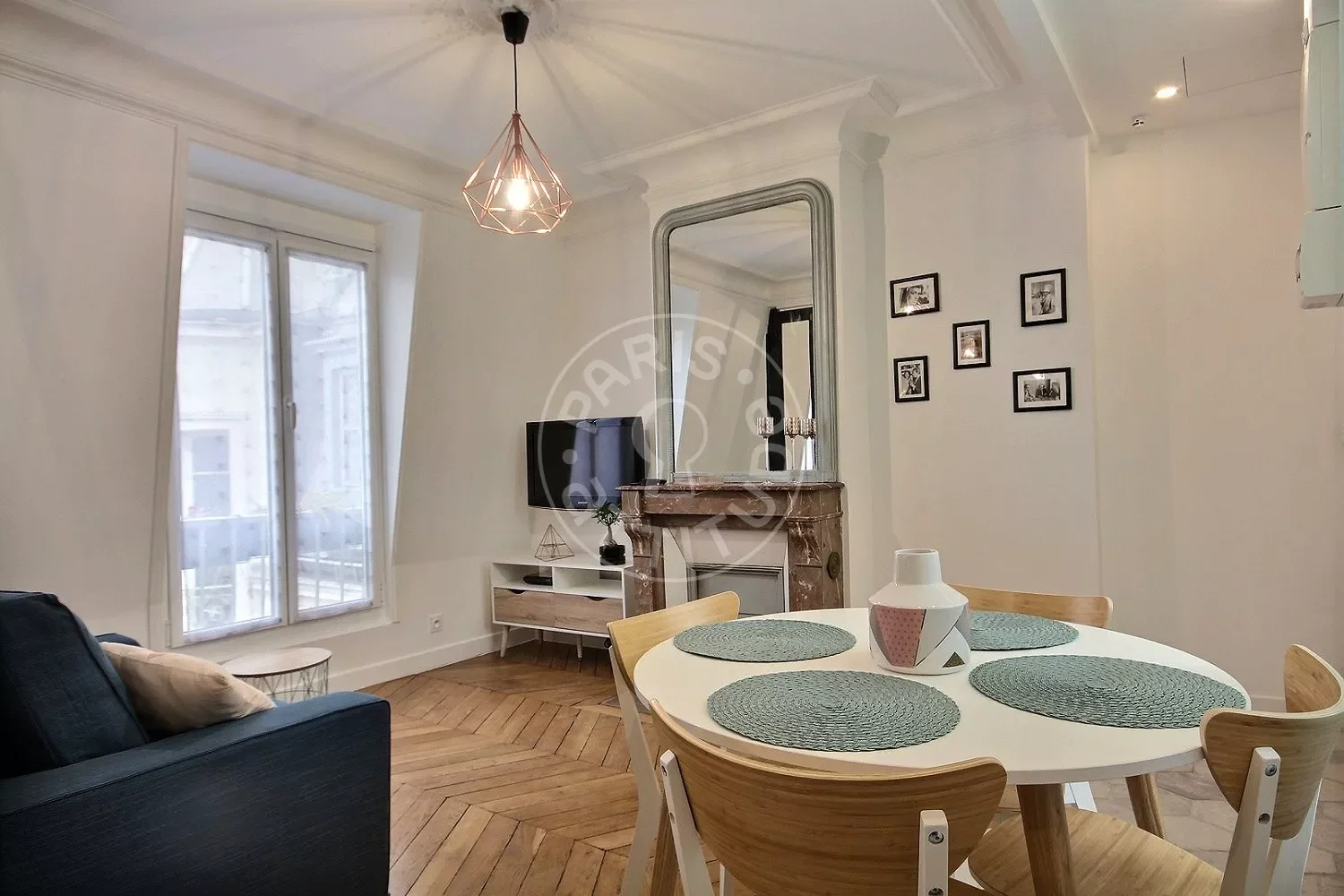 Appartement Rue Étienne Marcel à Paris