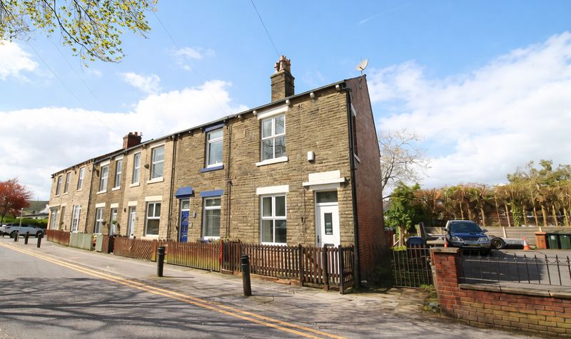House Lake Bank in Littleborough