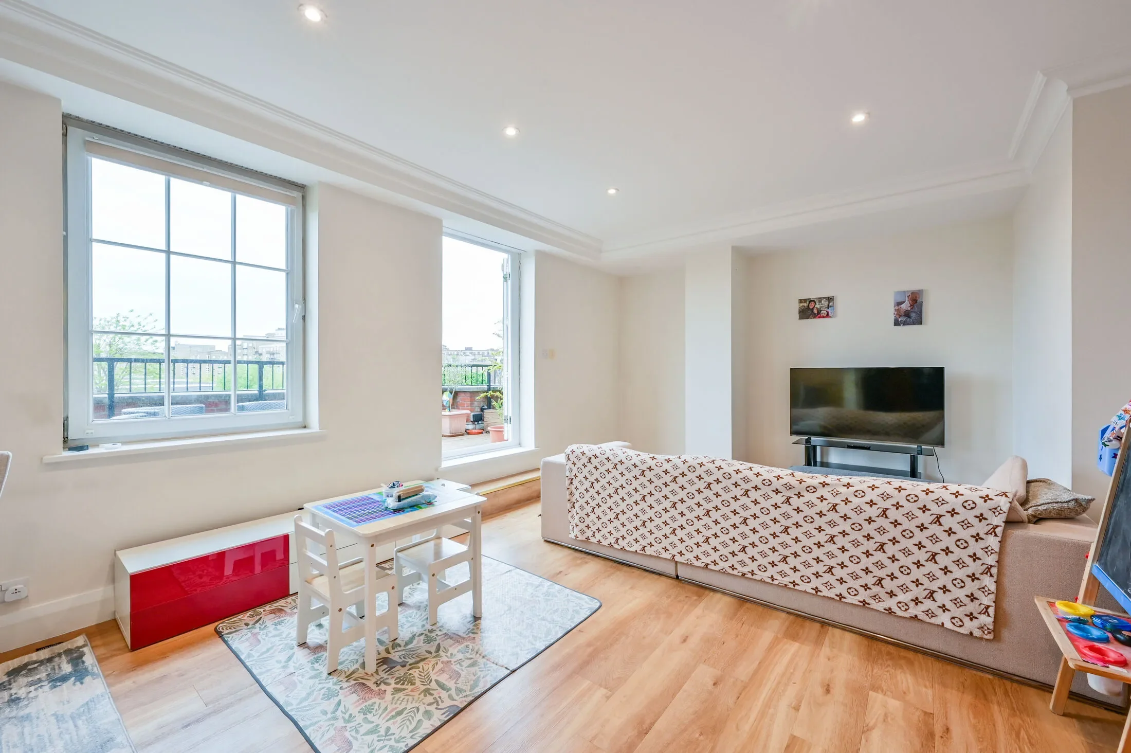 Flat Harewood Avenue in City of Westminster