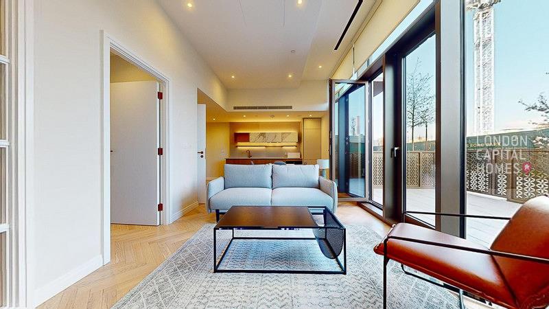 Flat Michael Road in Greater London