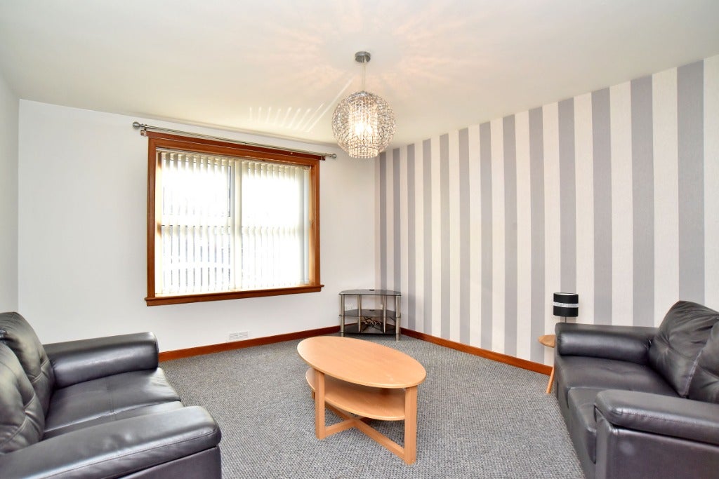 Flat Rose Street in Aberdeen City