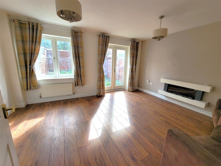 House Glendale in Dawley